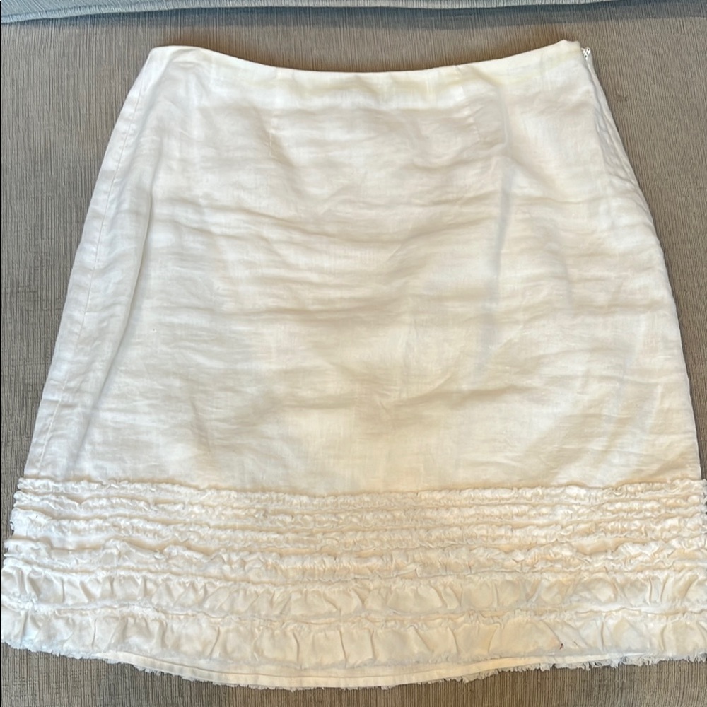 Tommy Bahama size 2 100% linen white skirt